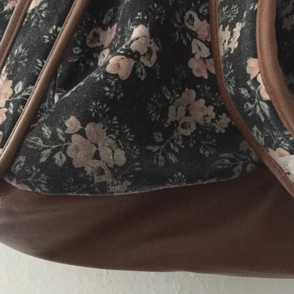 Floral Backpack - Picture 7 of 7